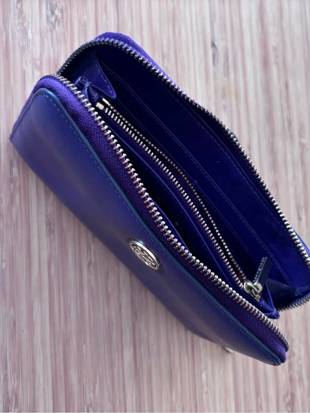 Tory Burch compact zip